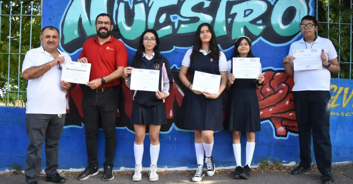 La secundaria Gabriel Leyva Velázquez en Culiacán se pinta de esperanza con murales llenos de color y valores