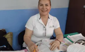 La maestra Alma Patricia tiene una vida dedicada a enseñar, amar y aprender con cada niño en las aulas de Barrancos en Culiacán