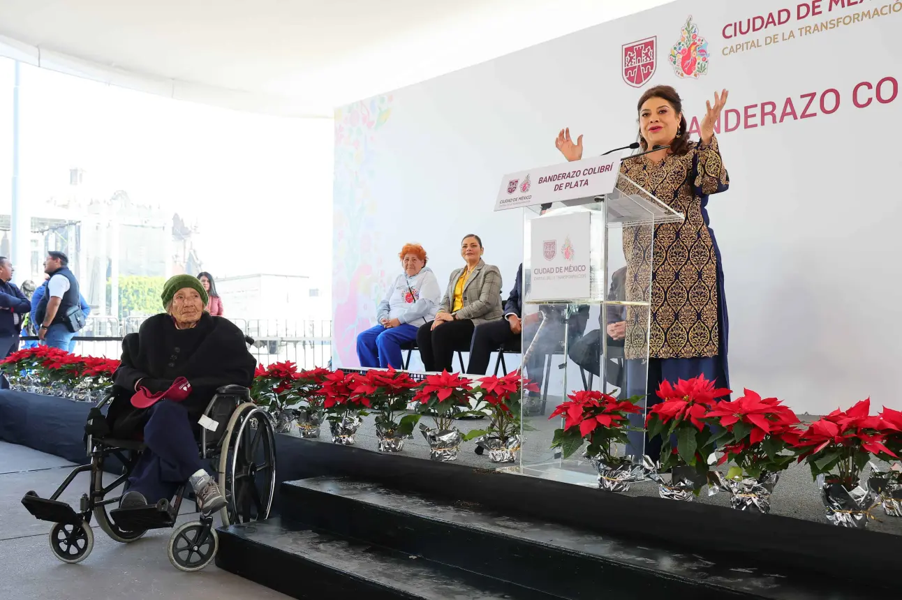 Ofelia tiene 100 años y conocerá el mar de Acapulco por primera vez gracias al programa Colibrí Viajero de la CDMX.