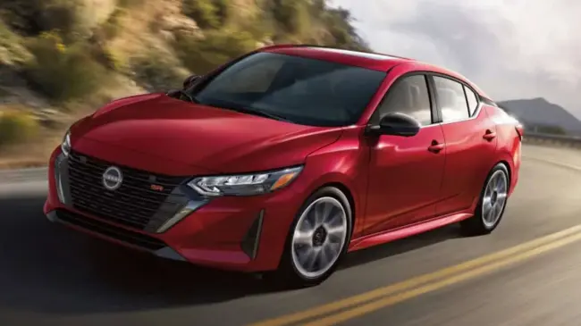 Así luce el Nissan Sentra 2025, con un diseño moderno y aerodinámico. Foto: Nissan