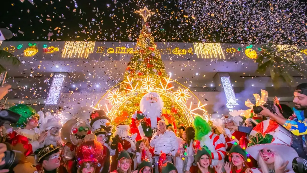 No te pierdas la diversión que llegará a Culiacán con la Pista de hielo en la Villa Navideña de Palacio de Gobierno.