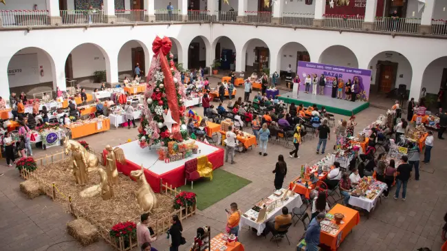 Culiacán impulsa a mujeres emprendedoras con el bazar Somos tu red de apoyo.