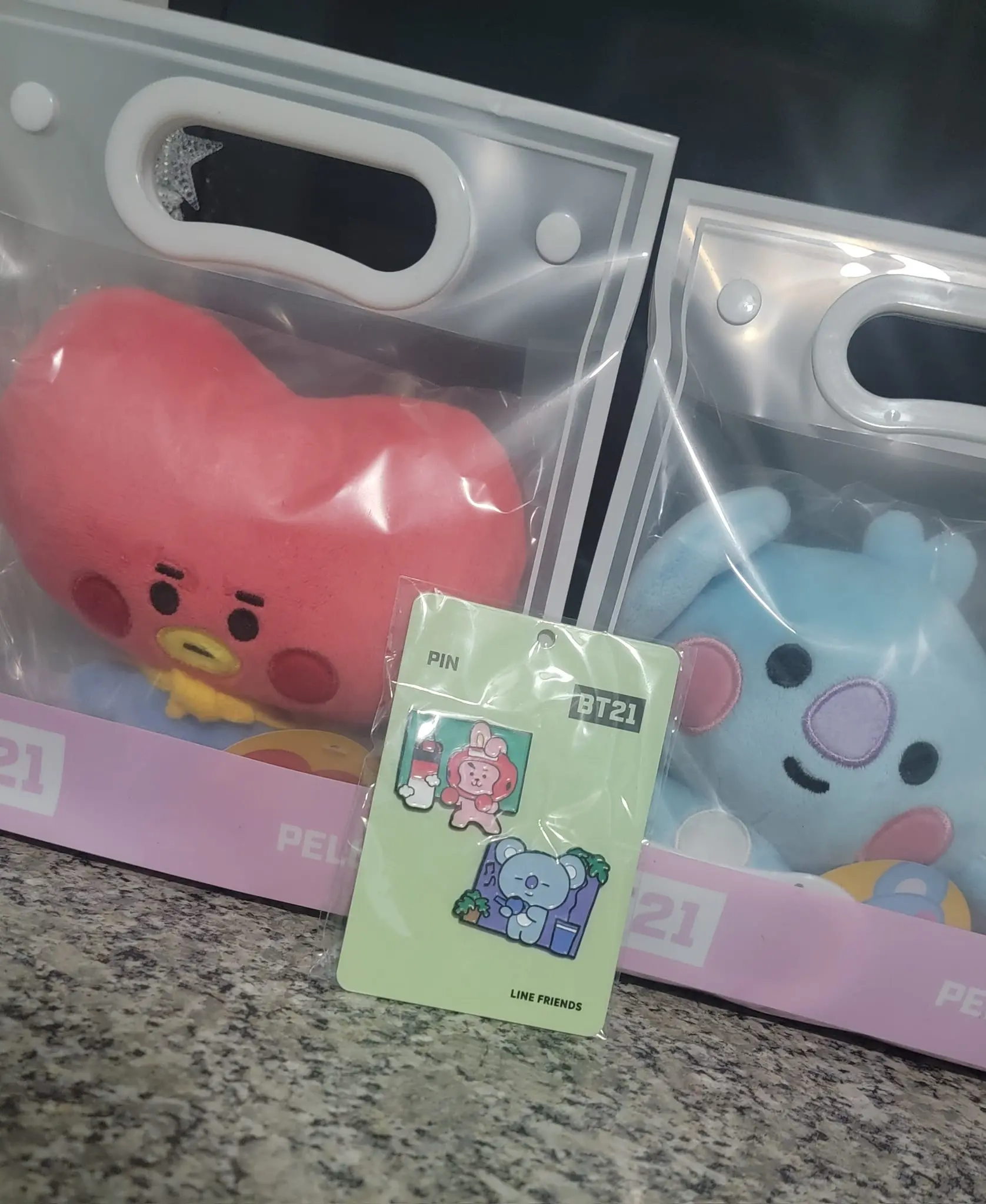 Los peluches BT21 de la promoción de OXXO Gas.