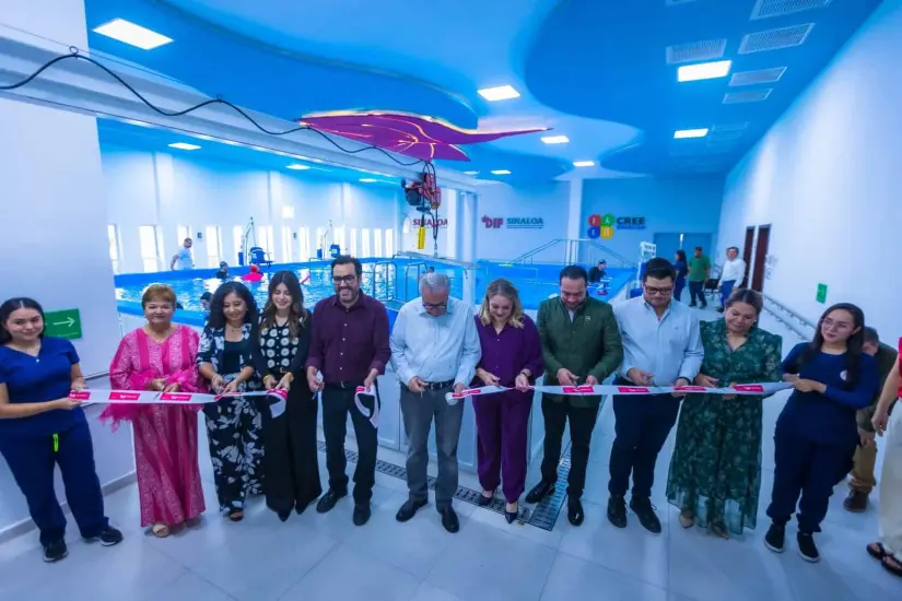 Inauguración del  tanque terapéutico del Centro de Rehabilitación y Educación Especial