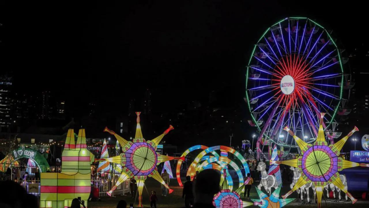 Ya arrancó el Festival de Luces Navideño 2024 en Monterrey, Nuevo León. Foto: Cortesía
