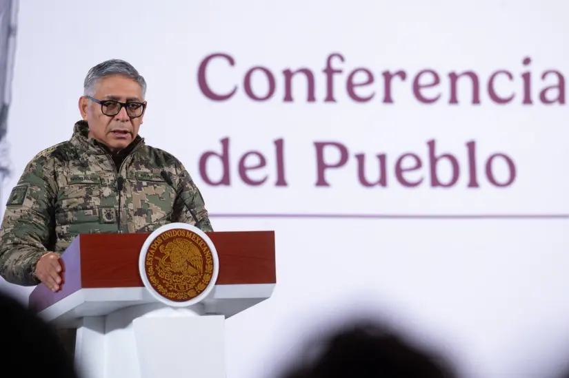 secretario de Marina, almirante Raymundo Pedro Morales Ángeles