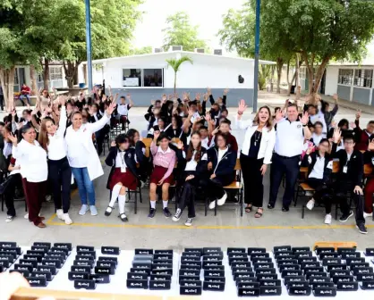 Educación y salud visual: DIF entrega lentes a estudiantes de Ahome en importante campaña