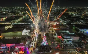 En Ahome ya llegó la Navidad; encienden el tradicional Pino e inauguran la Ruta Navideña 2024