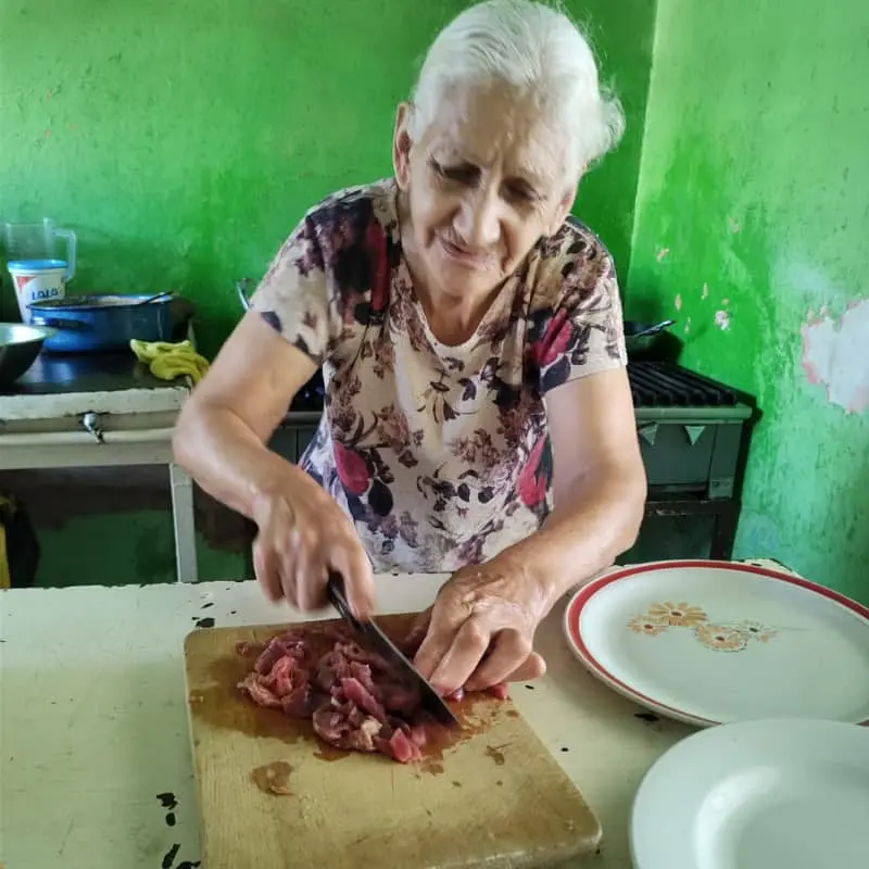Doña Adela Astorga inspira con su Lonchería Adelita, llena de sabor en Tierra Blanca