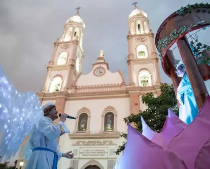 Fantástico desfile ilumina a Culiacán con la magia y valores de la Blanca Navidad