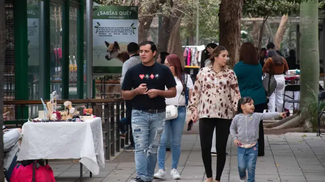 Zoológico de Culiacán combina emprendimiento y conciencia ambiental con su Mercado Navideño.