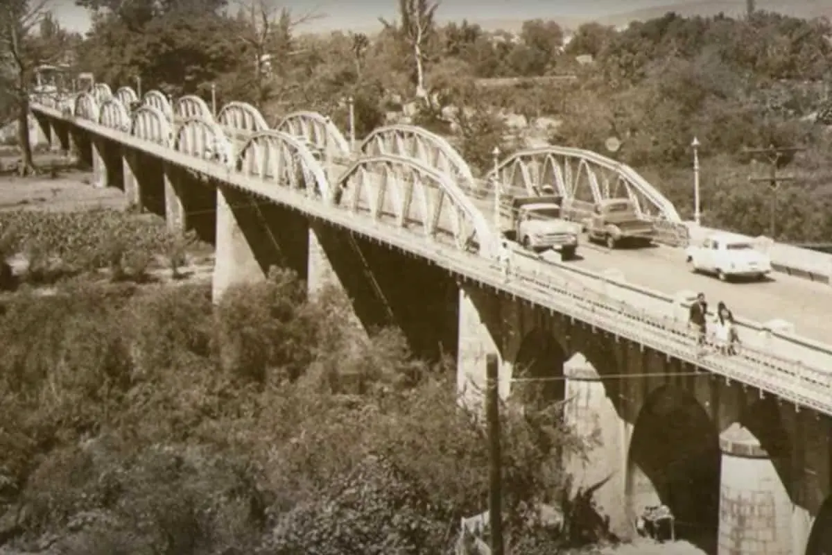 El puente Cañedo no solo cruzaba el río Tamazula, sino que conectaba mundos separados, transformando la vida urbana en Culiacán.