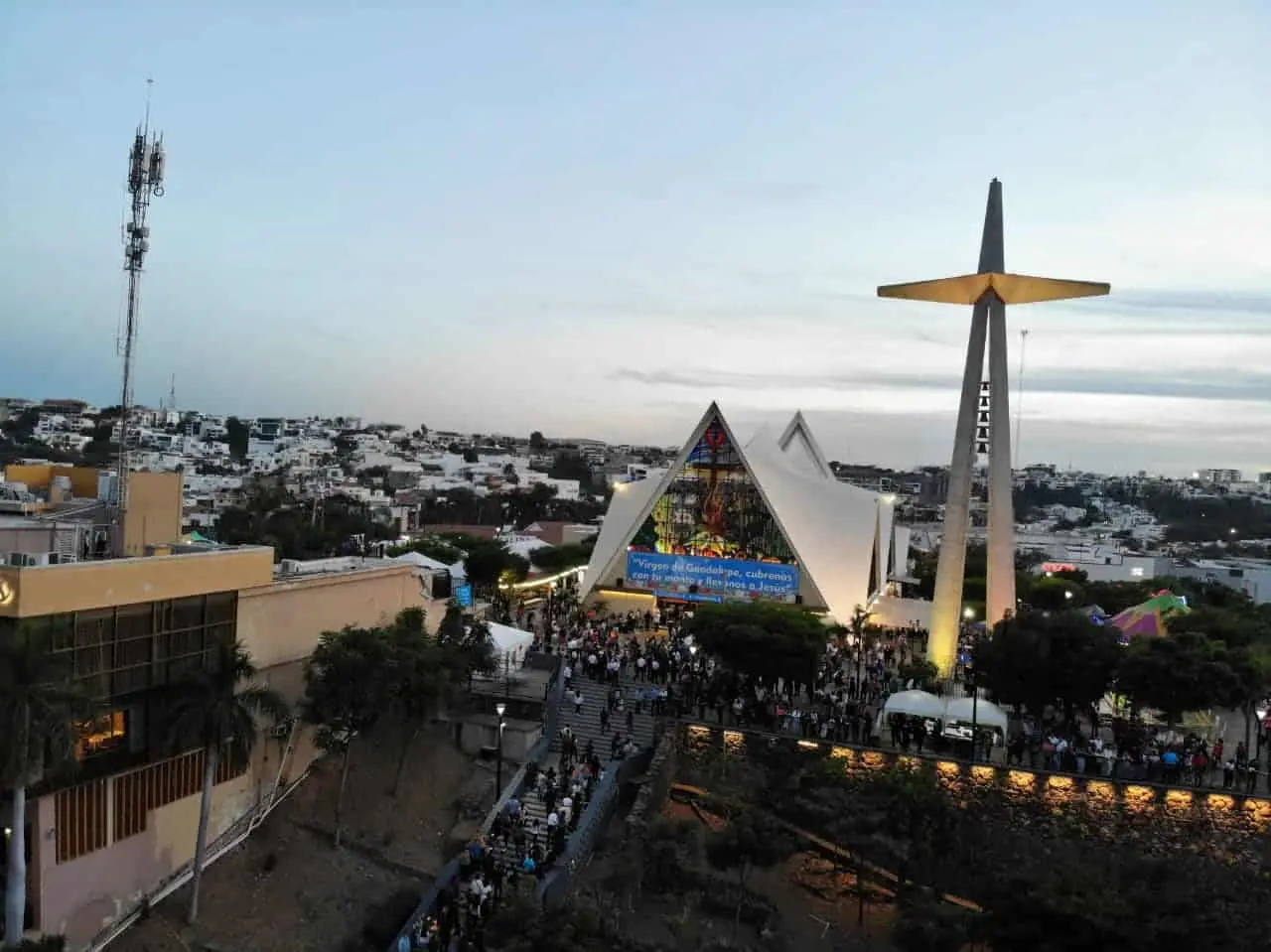 Parroquía de Nuestra Señora de Guadalupe, mejor conocida como La Lomita en Culiacán, Sinaloa.