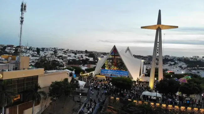 Parroquía de Nuestra Señora de Guadalupe, mejor conocida como La Lomita en Culiacán, Sinaloa.