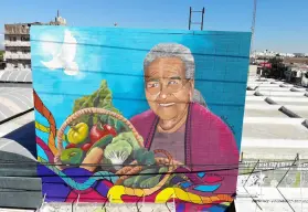 Embellecen el mercadito Buelna con el mural Nuestra abuela; un mensaje que promueve la paz en Culiacán