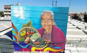 Embellecen el mercadito Buelna con el mural Nuestra abuela; un mensaje que promueve la paz en Culiacán