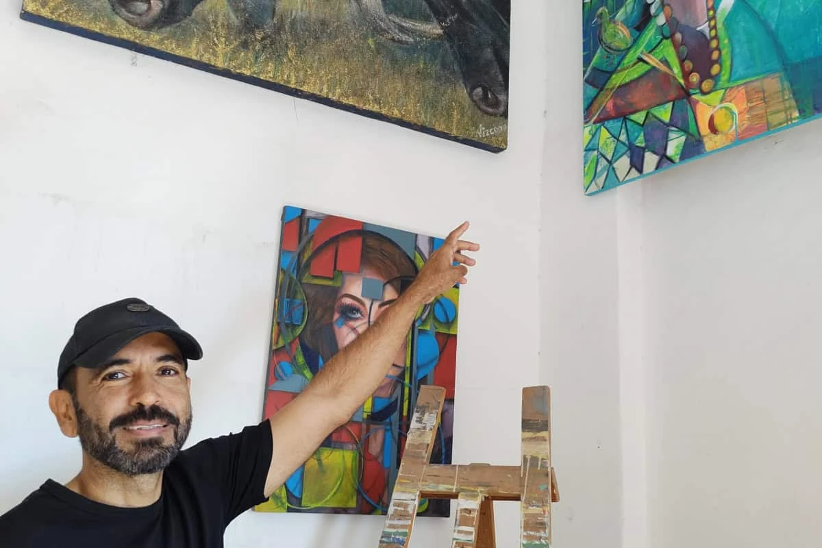 Jaime Vizcarra, un pintor autodidacta en Tierra Blanca que encontró su pasión en el arte