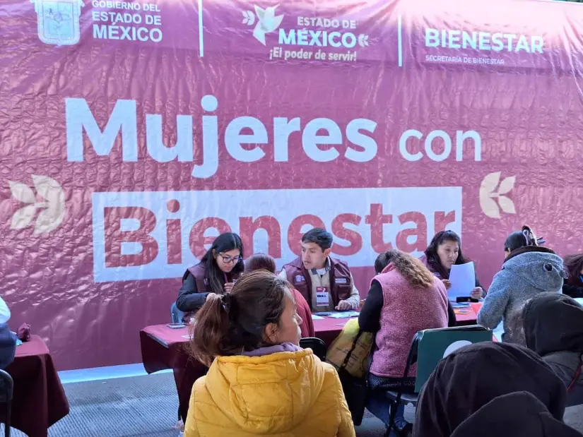 Sí se debe realizar la reinscripción para Mujeres con Bienestar para 2025 en el Estado de México. Foto: Cortesía