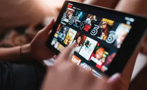 ¿Cómo descargar películas gratis en tu celular?