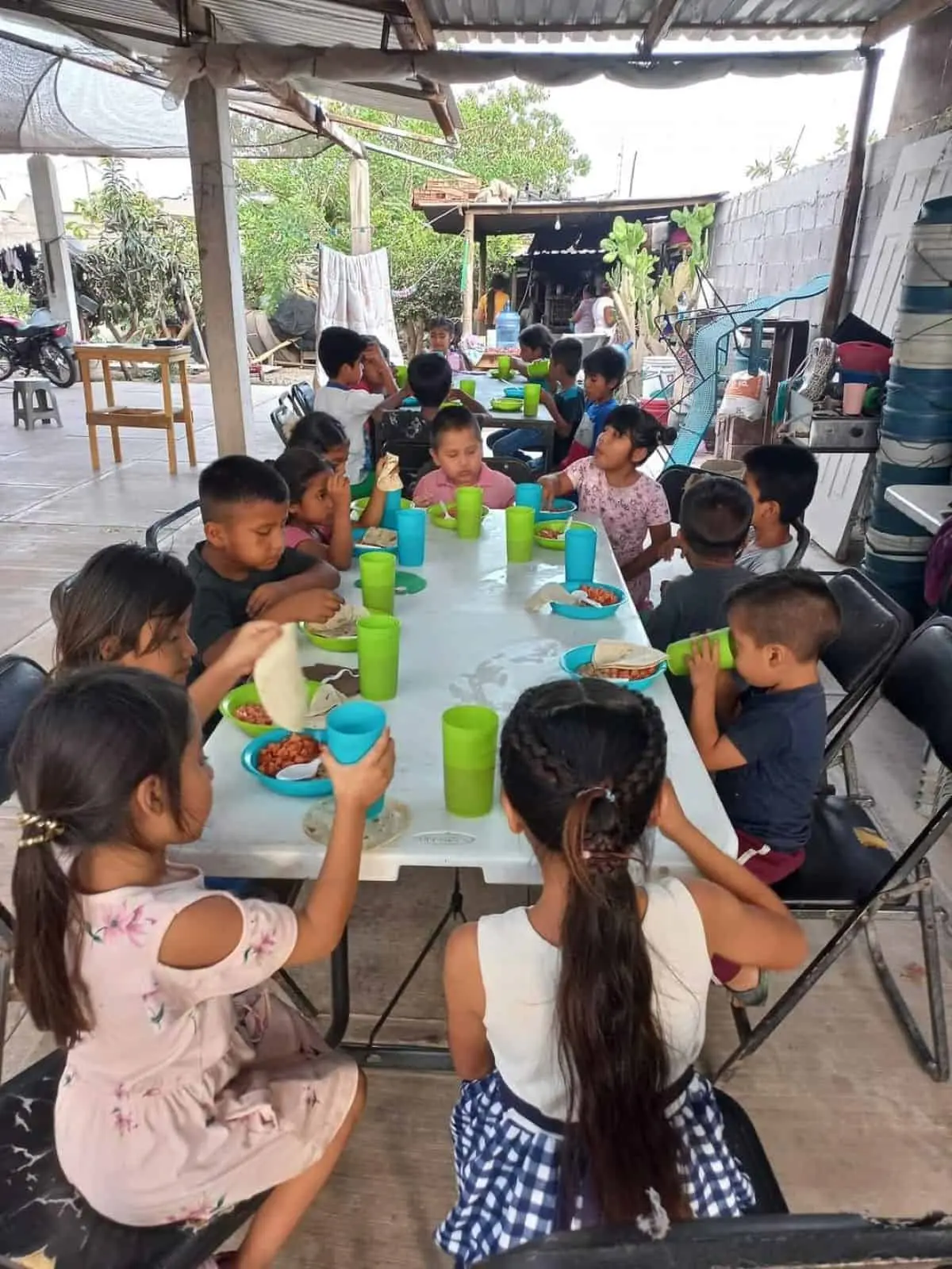 El matrimonio ayuda fortaleciendo el derecho a la alimentación de la infancia en Villa Juárez