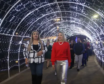 Pista de hielo y túneles de luces: Villa Navideña en Mazatlán abre sus puertas