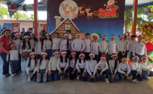 Niños de la primaria Natalio Landeros de Barrancos muestran su talento con Festival Navideño