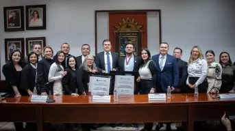 María Isabel Cruz y Jesús Enrique, ejemplos de lucha social, reciben Premio Municipal de Derechos Humanos de Culiacán