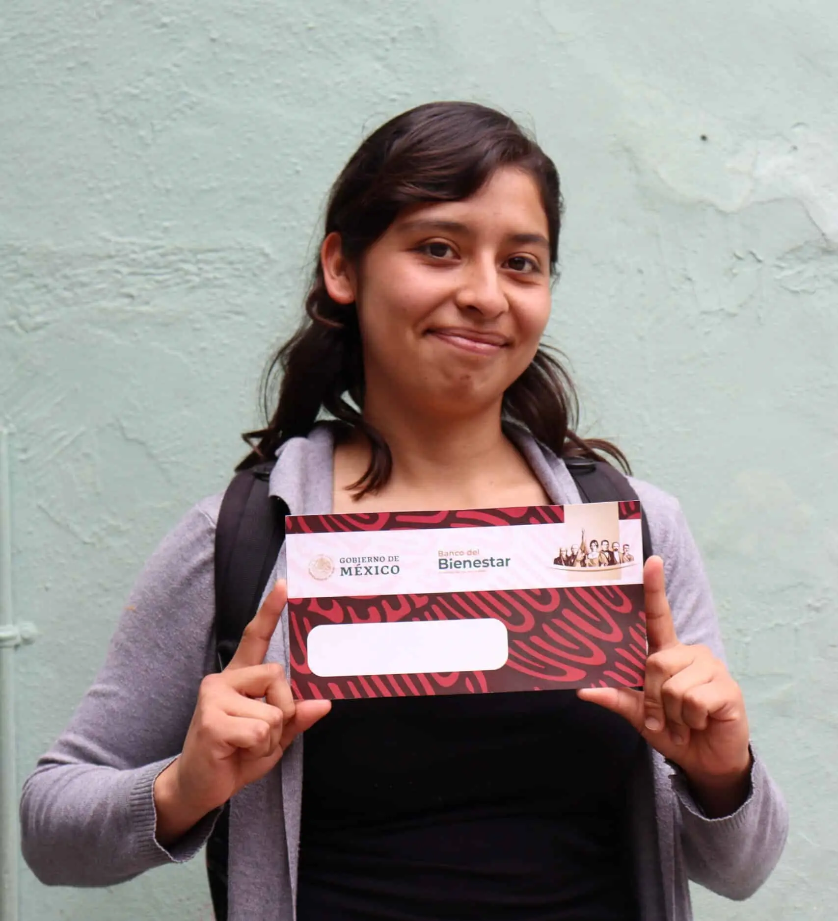 2 mil 800 pesos al mes, es el pago de la Beca Benito Juárez para estudiantes de licenciatura e ingeniería. Foto: Cortesía
