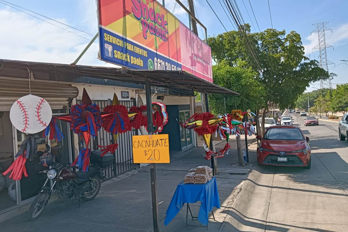 El arte de hacer piñatas: La historia de Josefina Zamora y su emprendimiento familiar