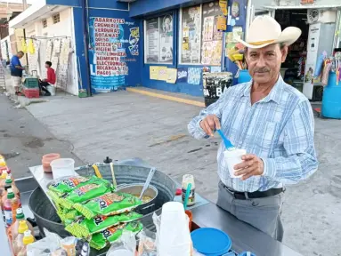 Óscar Casanova: Tres décadas de tradición en la venta de elotes y esquites en Culiacán