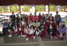 Feria de la Paz en la secundaria Técnica 80 en Culiacán, construye un futuro con esperanza