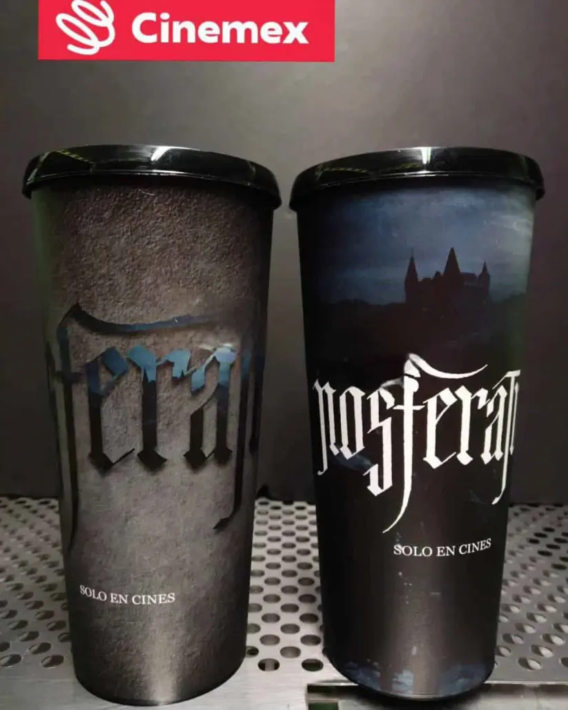 Los vasos del combo de Nosferatu de Cinemex. Foto: Coleccionando