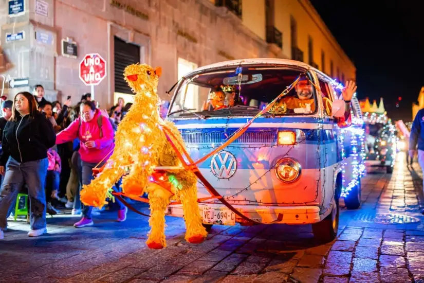 Darán juguetes a los niños en la-Caravana de los Reyes Magos en Corregidora. Foto: Cortesía