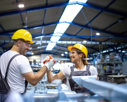 Trabajadores que ganarán más por el aumento del salario mínimo en 2025