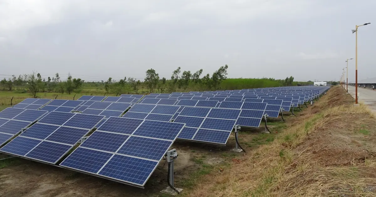 ¿Cuánto territorio necesitamos para vivir con energía solar?