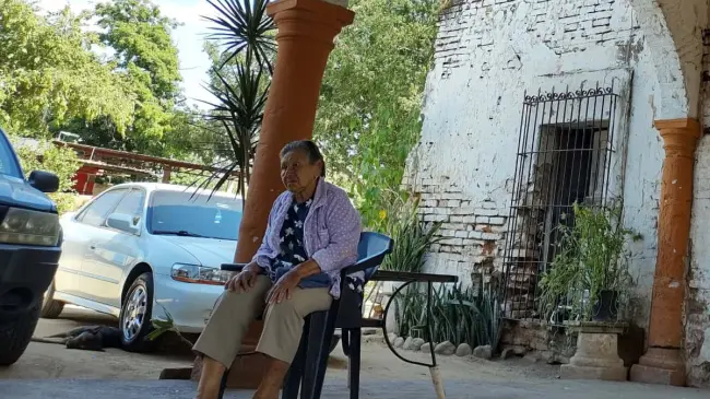 Amelia Medrano Beltrán resguarda la Hacienda de Loma de Rodriguera.