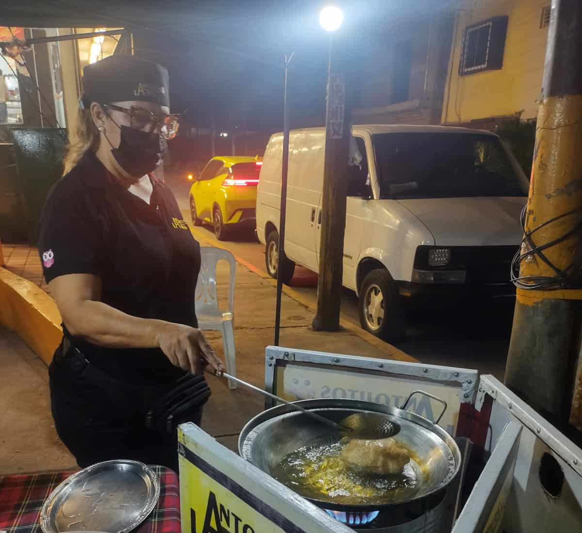 Descubre el sabor tradicional del atole y las gorditas de María del Socorro en Culiacán