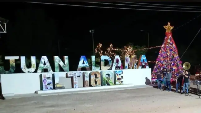 Los habitantes de El Tigre están de fiesta con la colocación de las letras emblemáticas de la comunidad navolatense.
