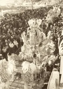 Fotografía del los inicios del carnaval moderno 