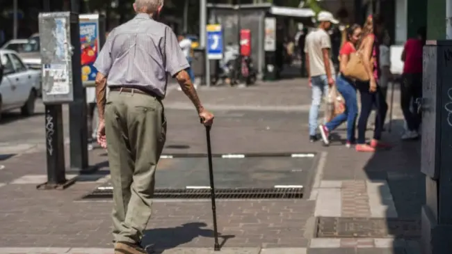 Caminar por la ciudad es uno de los mejores ejercicios que se puede realizar. Foto: Cortesía.