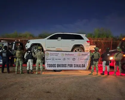 Decomisan 14 camionetas, arsenal y liberan a dos personas secuestradas en Sinaloa; hay 14 detenidos