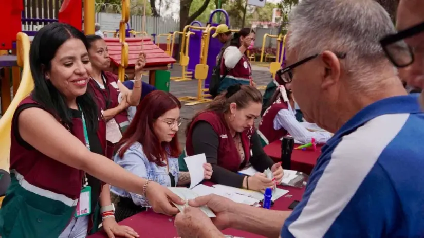 Los pagos de la Pensión para Hombres de CDMX serán de 3 mil pesos cada 2 meses. Foto: Cortesía