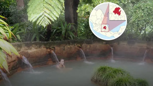 Este es el balneario de aguas termales Santa Ana, en Tulancingo, Hidalgo. Foto: iStock.