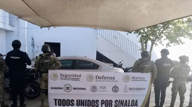 Operativo conjunto en San Ignacio: decomisan fusiles AK-47 y ametralladora.
