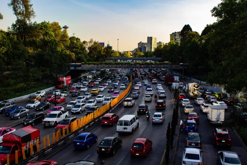 Bloqueo de vialidades en CDMX y Edomex. Foto: iStock. 