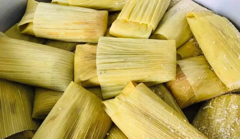 Tradicionales tamales de elote sinaloenses. 