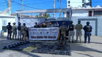 Detienen a tres hombres armados en San Francisquito, Mazatlán: incautan arsenal y vehículo robado