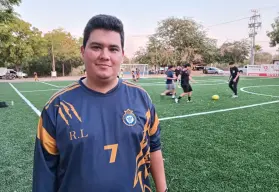 Ricardo Laureán inyecta vida al futbol infantil de Los Ángeles en Culiacán