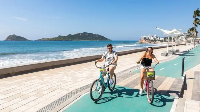 Descubre los mejores destinos turísticos en Sinaloa para el puente del Día de la Constitución Mexicana en febrero 2025.