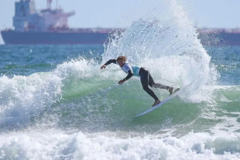 Alan Cleland es el primer surfista mexicano en ingresar al máximo circuito de surf.